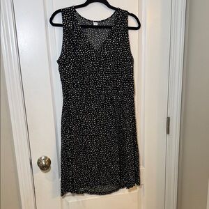 Old Navy Black and White Dotted Midi Dress, Size large